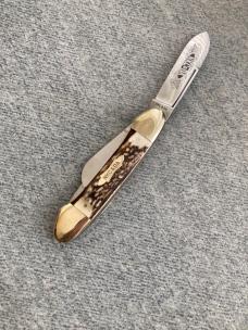 Vintage Robert Klass KISSING CRANE, 1977 NKCA , Canoe/Gunboat, 3-Blade, Pocket Knife - MINT