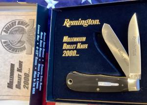 Remington Millennium Bullet Knife (R3843) w/ Nice Buffalo Horn Handles +FlashyMother of Pearl Shield