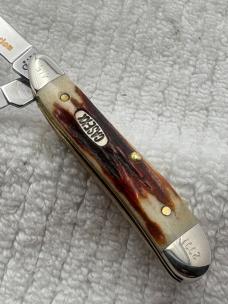 Case XX USA 2001 9 Dot 5220 2 Blade Red Stag Peanut Pocket Knife (111)