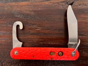 VINTAGE ORANGE CAMILLUS MC-1 PARATROOPER POCKET KNIFE