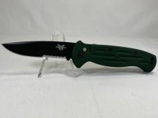 BENCHMADE USA 9050 Drop Point Combo Green Push Button Automatic IN SHEATH