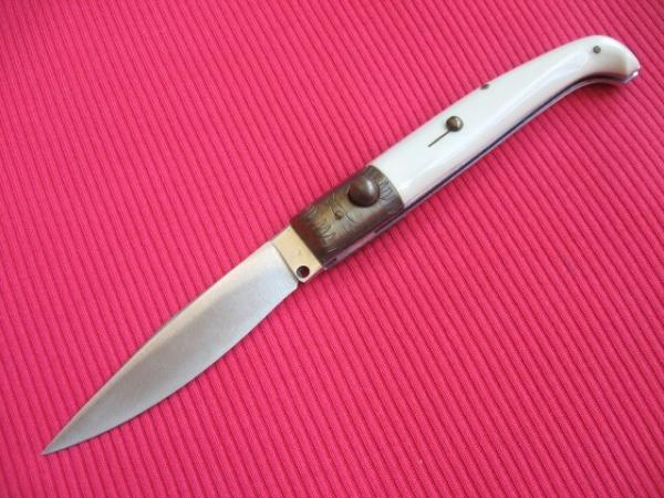 Vintage Italian Indiana Engraved Bolster Button Open/Close Switchblade Knife - New Old Stock