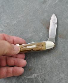 Parker Frost Wostenholm 3 Blade Canoe UK Made Early 70's Mint Tarnish Thick Gnarly Stag!