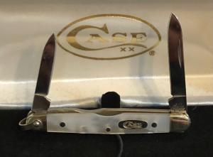 New Without Box Case Mother of Pearl Pen  Knife with bail