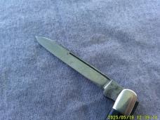 Novelty ? Canton Split-backspring Whittler