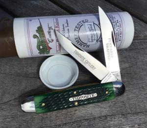Great Eastern Cutlery 538210 Furtaker Trapper Tractor Green Jig Bone #28 of 50!