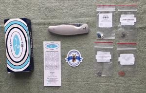 Three Rivers Manufacturing TRM Atom Knife Titanium Pinstripe W/Upgrades Mint