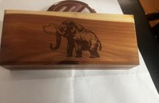 PRATER HEN & ROOSTER IVORY TRAPPER