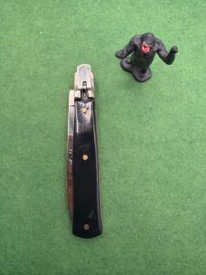 Spanish Etched “Mella” Lever Switchblade