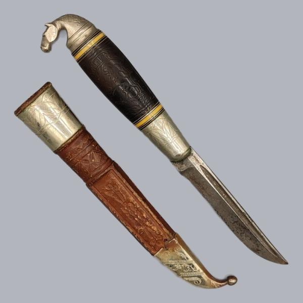 Vintage 1930s Finnish Horsehead Puukko Knife by Iisakki Järvenpää Kauhava #8752 Vintage 1930s Finnish Horsehead Puukko Knife by Iisakki Järvenpää Kauhava #8752