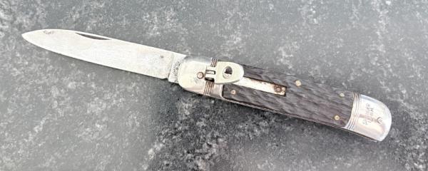 Hard To Find Herder Lever Lock Switchblade Knife, Nice Bone Scales, Germany, Used Hard To Find Herder Lever Lock Switchblade Knife, Nice Bone Scales, Germany, Used
