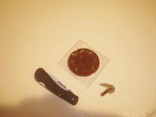 CASE LOT KNIFE COIN AND PIN CASE 059L SS PLUS COLLECTORS COIN AND TIE TACK HAT PIN