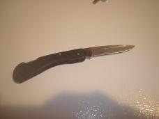 CASE LOT KNIFE COIN AND PIN CASE 059L SS PLUS COLLECTORS COIN AND TIE TACK HAT PIN