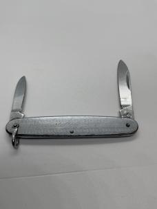 RICHARDS OF SHEFFIELD PEN KNIFE 2 BLADES ROSE ON TANG . 