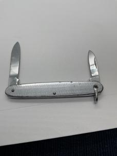 RICHARDS OF SHEFFIELD PEN KNIFE 2 BLADES ROSE ON TANG . 