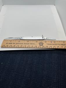 RICHARDS OF SHEFFIELD PEN KNIFE 2 BLADES ROSE ON TANG . 