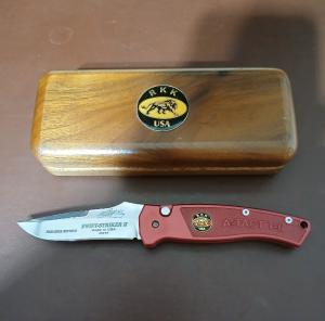 RANDLE KING "USA PREMIER EDITION" RED SWIFT STRIKER 2 AUTO.