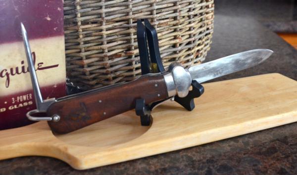 F&A Helbig WWII German Paratrooper fallschirmjager Gravity knife F&A Helbig WWII German Paratrooper fallschirmjager Gravity knife
