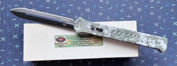 Huge Paragon Camo Estiletto Out The Front (OTF) Switchblade Knife With Original Box, Unused Huge Paragon Camo Estiletto Out The Front (OTF) Switchblade Knife With Original Box, Unused