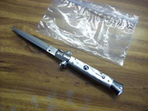 Vintage Armando Beltrame Italian 9 Incher Dagger Swivel Bolster Gray Acrylic swirl Looks UNUSED!