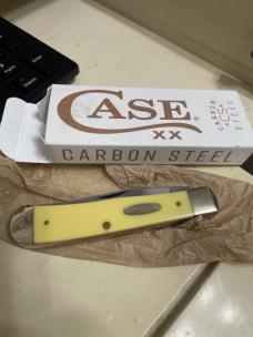 Case 3254 CS yellow trapper NIB