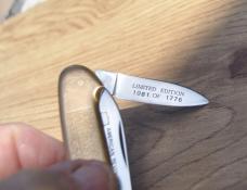 Early 70s Bird hed Canoe 2 Blades Solid Brass Frame Tang Stamped Star LE Tight Great Snap 