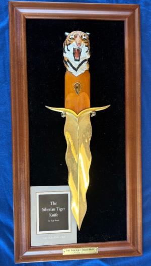 Franklin Mint the Siberian Tiger Knife Fixed Blade Knife on Display Plaque