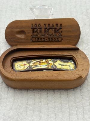 Buck Made In USA 1902-2002 100 Year Commemorative Knife In Wooden Display Box
