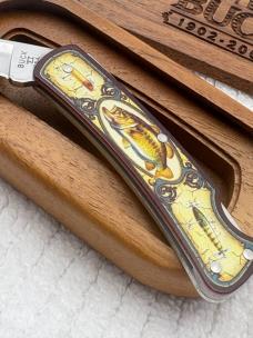 Buck Made In USA 1902-2002 100 Year Commemorative Knife In Wooden Display Box