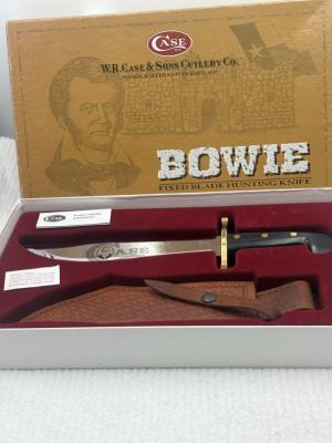 WR Case & Sons Cutlery Co 2012 Bowie Fixed Blade Hunting Knife With Leather Sheath