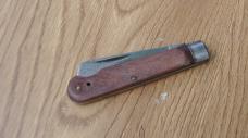 Klein Tools Chicago USA W 3 1/4" Closed 1/2 Stop Nearly Full Blade Tight Loud Snap Wood Pattern