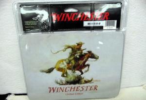 WINCHESTER LIMITED EDITION 3 WOOD HANDLE KNIVES IN TIN NEVER OPENED YRUNKNOWN