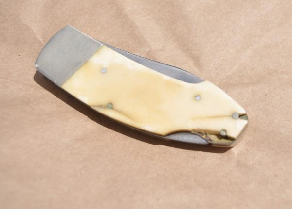 Khyber (KA-BAR) Japan 3 1/2" Closed, White Bone 1970's Little Use Top Tight No Play Lots Of Defects! Khyber (KA-BAR) Japan 3 1/2" Closed, White Bone 1970's Little Use Top Tight No Play Lots Of Defects!