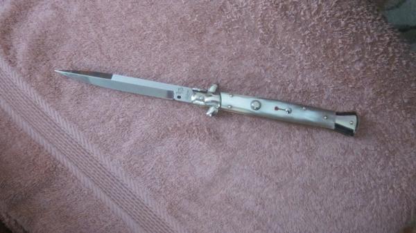 Walt's Latama 11" Classic Bayonet Swivel Bolster Walt's Latama 11" Classic Bayonet Swivel Bolster