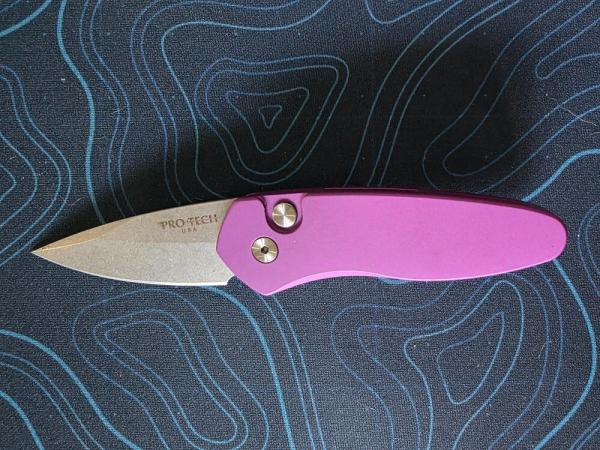 Pro-Tech -- Sprint Automatic Knife -- Purple -- 1.95" Stonewash Blade -- with Box/Pouch Pro-Tech -- Sprint Automatic Knife -- Purple -- 1.95" Stonewash Blade -- with Box/Pouch