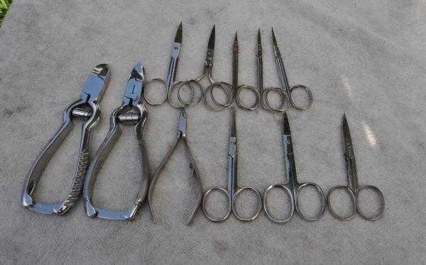 Scissors Manicure 8 Pcs. 2 Large For Toe Nails 1 Small Germany Italy Pakistan Many Look Unused 