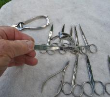 Scissors Manicure 8 Pcs. 2 Large For Toe Nails 1 Small Germany Italy Pakistan Many Look Unused 