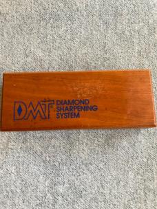 Vintage, DMT - DIAMOND KNIFE SHARPENING SYSTEM - Red/Fine, Original Wood Box