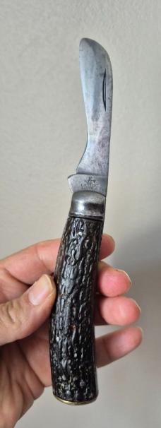 4 1/2"  Vintage Ward & Payne Sheffield Flat Bottom Pruning Knife, Very Nice Fat Stag