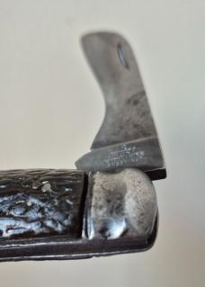 4 1/2"  Vintage Ward & Payne Sheffield Flat Bottom Pruning Knife, Very Nice Fat Stag