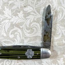 Vintage Utica Cutlery Girl Scout Featherweight  Knife