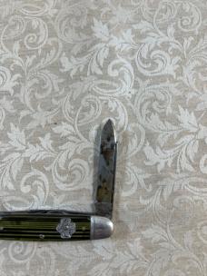 Vintage Utica Cutlery Girl Scout Featherweight  Knife