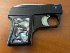 VINTAGE ITALIAN PISTOL AUTOMATIC KNIFE 