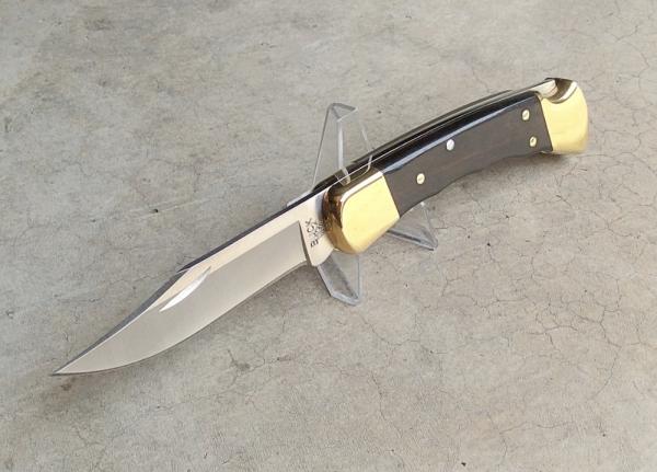 Buck 110 Folding Hunter Knife Ebony Scales Brass Frame Finger Grooves 420HC Blade - NEW