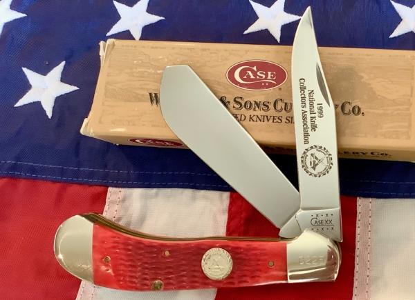 NKCA, 1999/2000 Case xx Large Saddlehorne w/ Bright Red Jigged Bone Handles (mdl# 62100 SS) -NOS NKCA, 1999/2000 Case xx Large Saddlehorne w/ Bright Red Jigged Bone Handles (mdl# 62100 SS) -NOS