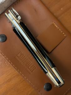NIB AGA CAMPOLIN DIANA LEVERLOCK AUTO IN BLACK & WHITE BRAZILIAN HORN WITH BOX AND BROWN SHEATH 