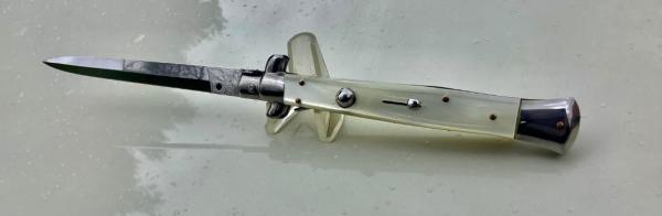 Italian 11 inch Swivel Imitation Pearl bayo blade Italian 11 inch Swivel Imitation Pearl bayo blade