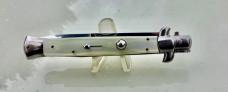 Italian 11 inch Swivel Imitation Pearl bayo blade 