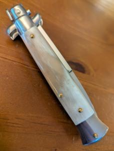 FRANK BELTRAME 23CM 9" BAYONET AUTOMATIC STILETTO FRENCH COW HORN...NEW AND SNAPPY! 