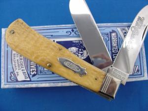 Case Classic 6223 Honey Bone Big Trapper Knife 